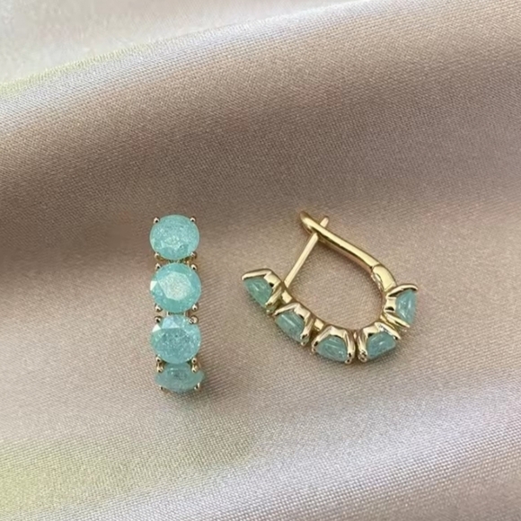 18 KT Gold RG Mint Green Earrings - Picture 2 of 2